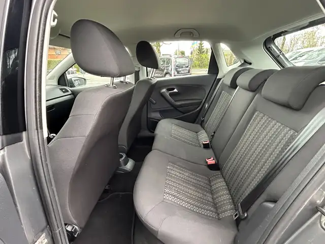 Volkswagen Polo view 14