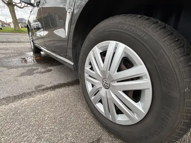 Volkswagen Polo view 15