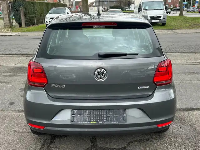 Volkswagen Polo view 5