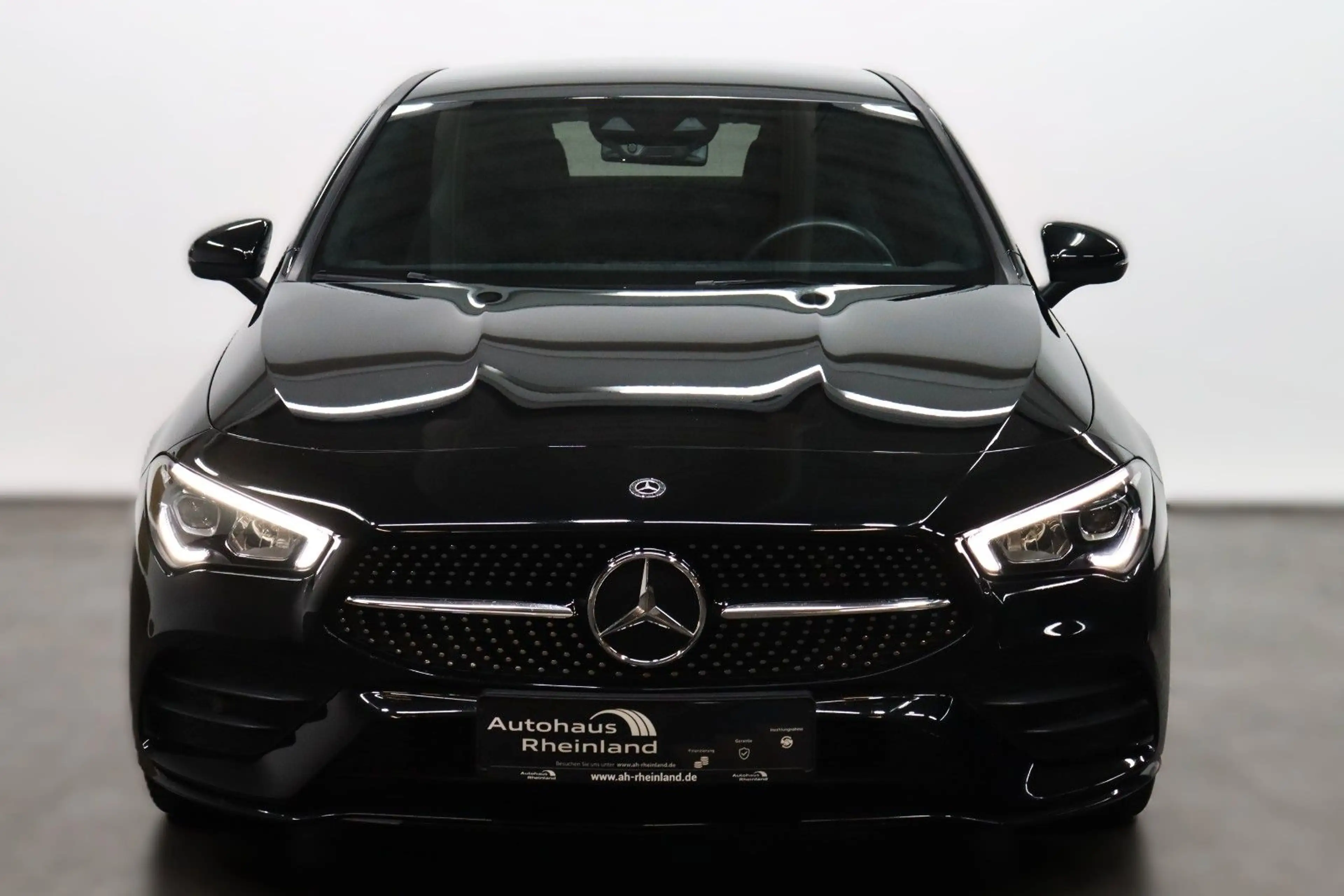 Mercedes-Benz CLA 200 AMG*LEDER*MBUX*KAMERA*LED*TOTWINKEL*AMBI — photo 4