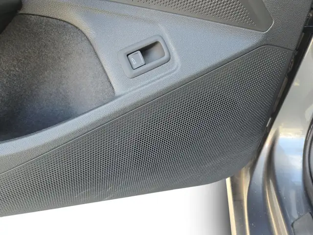 Skoda Superb view 11