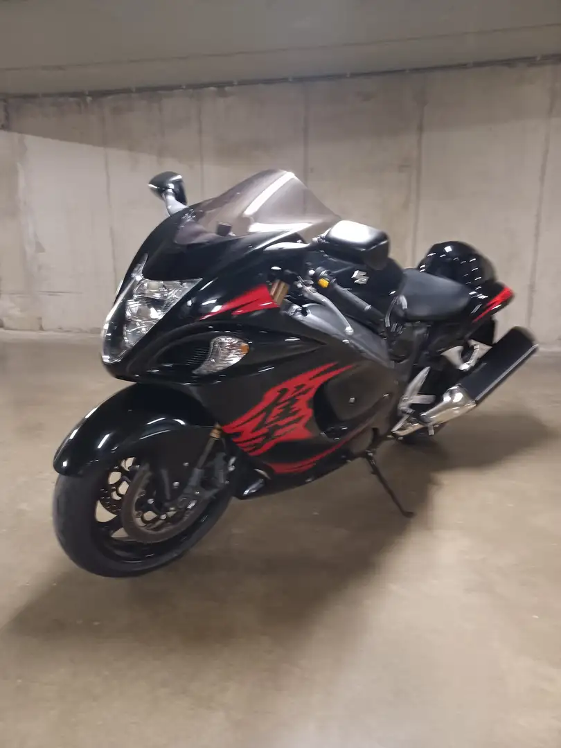 Suzuki Hayabusa GSX 1300 R Schwarz - 2