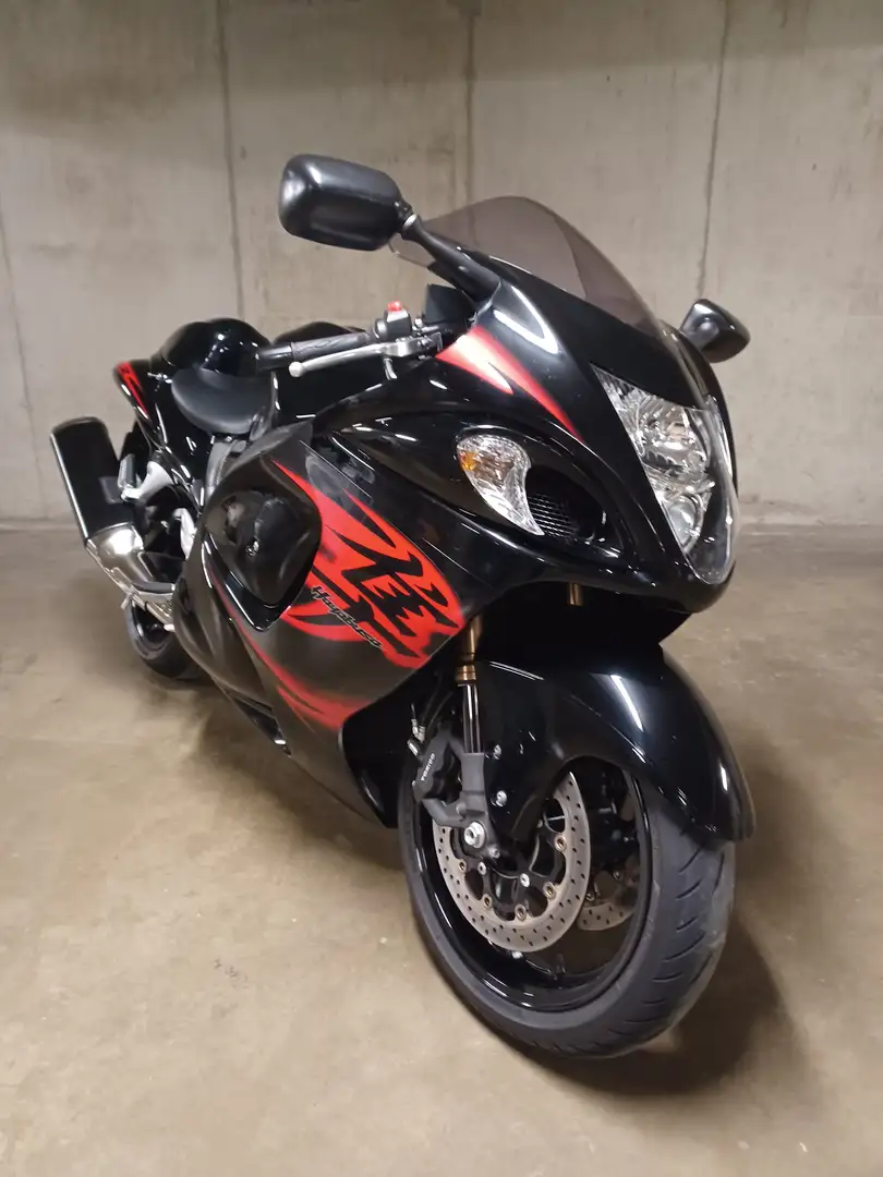Suzuki Hayabusa GSX 1300 R Schwarz - 1