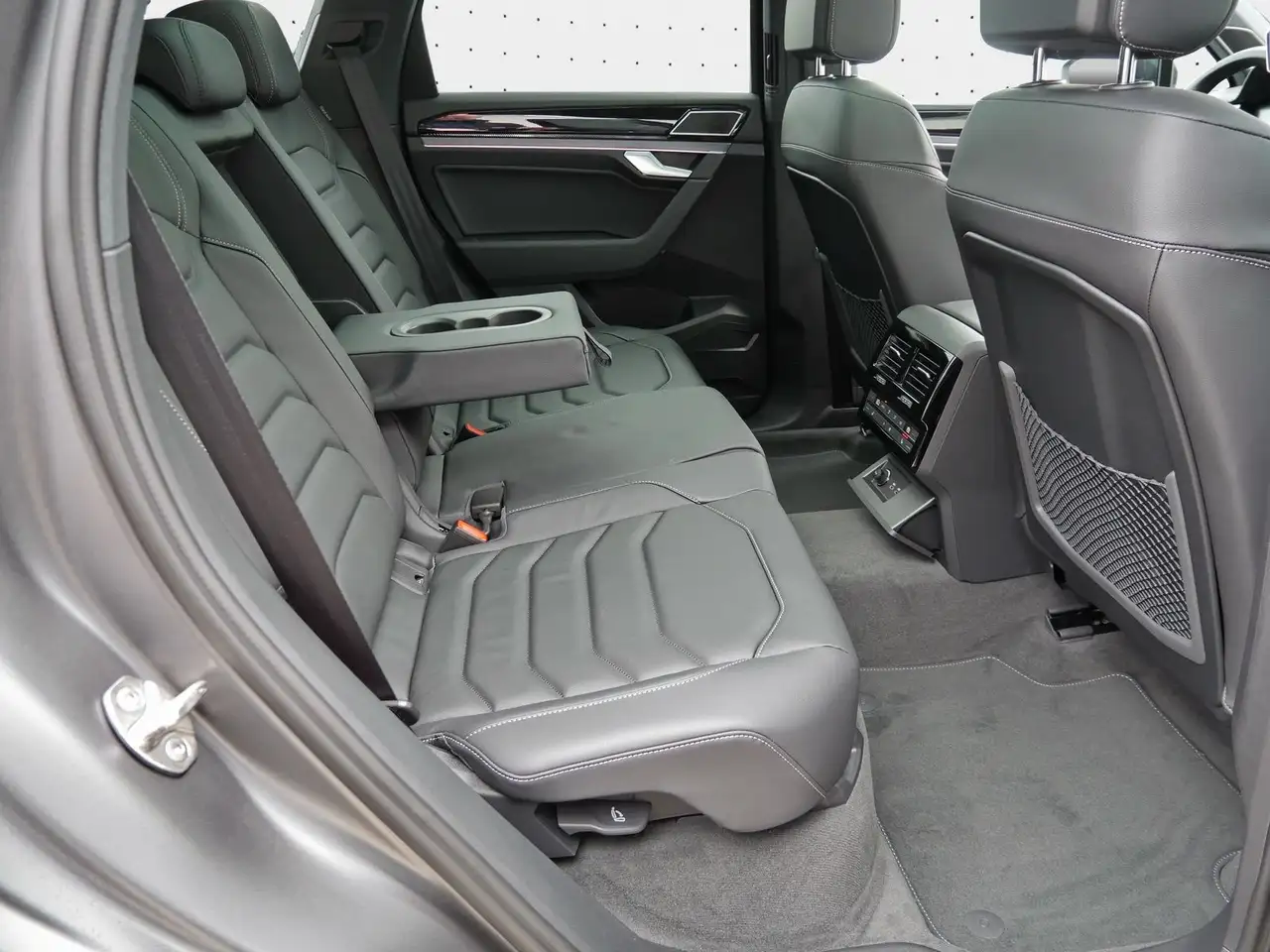 Volkswagen Touareg R-Line Final Edition V6 |AHK|PANO|STAND| 16