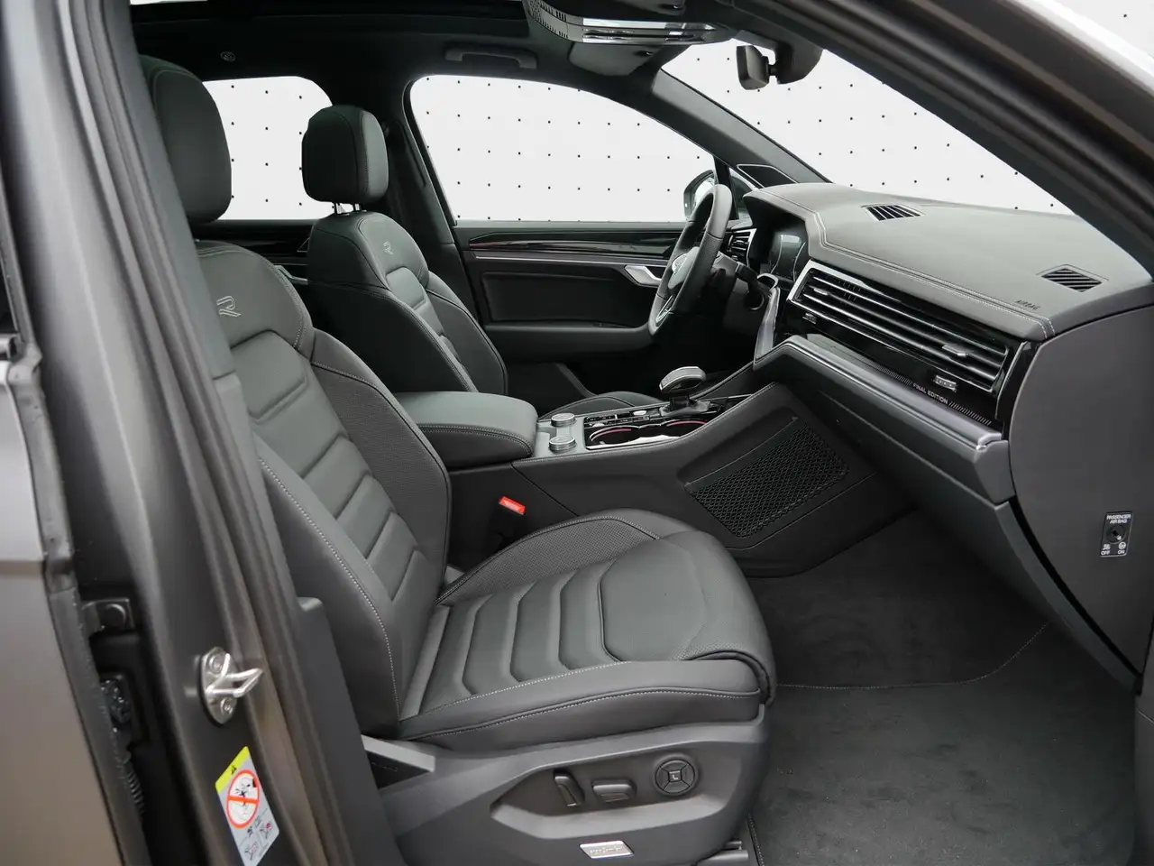 Volkswagen Touareg R-Line Final Edition V6 |AHK|PANO|STAND| 4