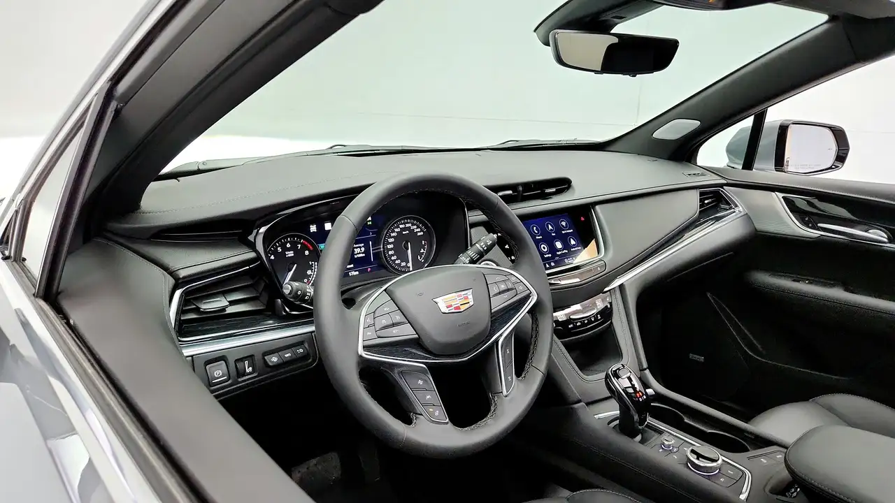 Cadillac XT5 снимка Cadillac XT5