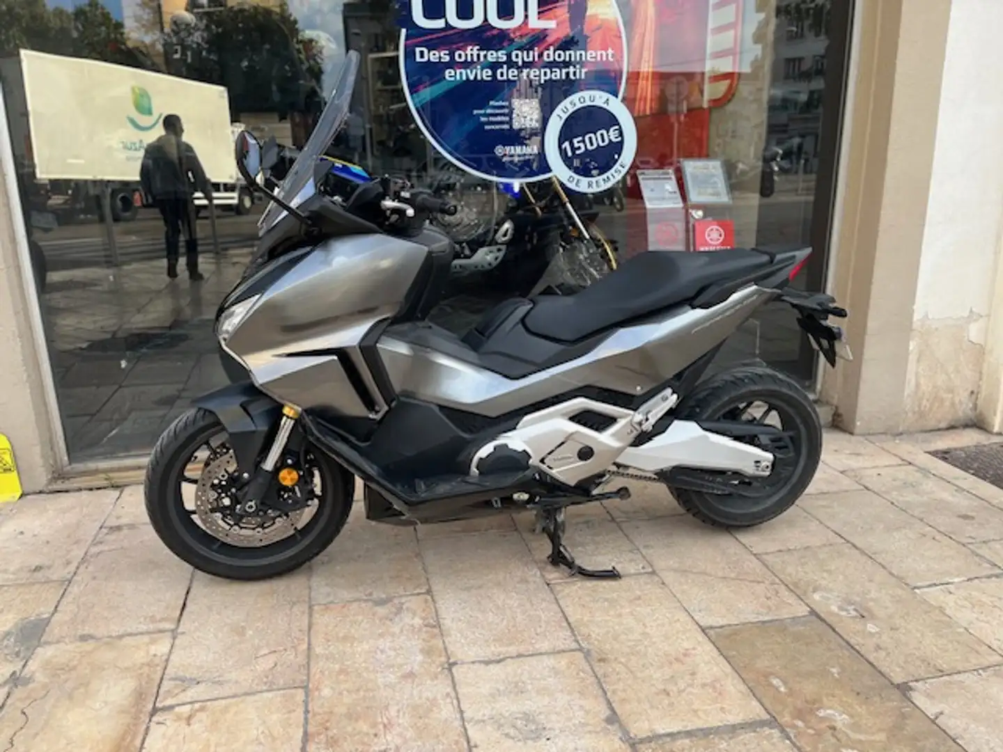 Honda Forza 750 - 2