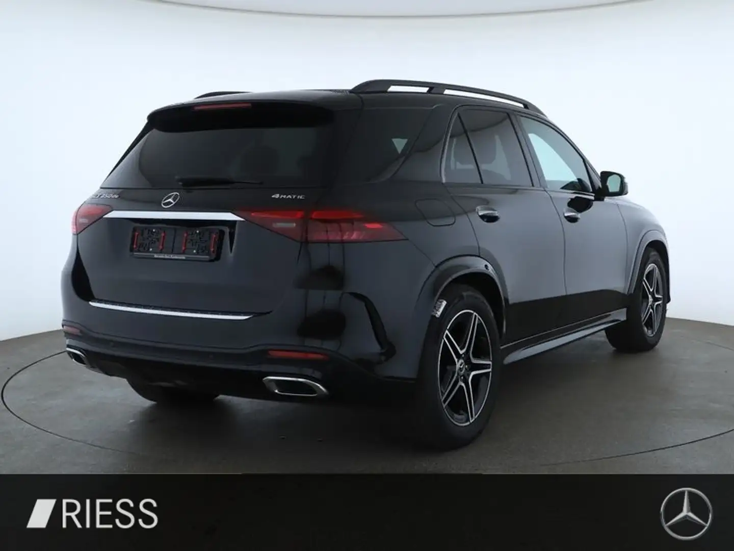 Mercedes-Benz GLE 350 de 4MATIC AMG Sport Distr AHK Pano Airm Schwarz - 2