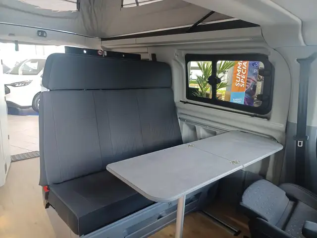 Ford Transit Custom view 7