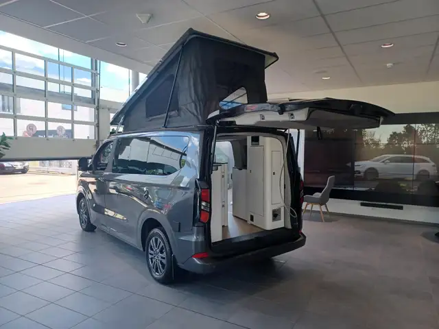 Ford Transit Custom view 5