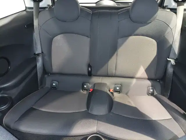 Mini Hatch view 15