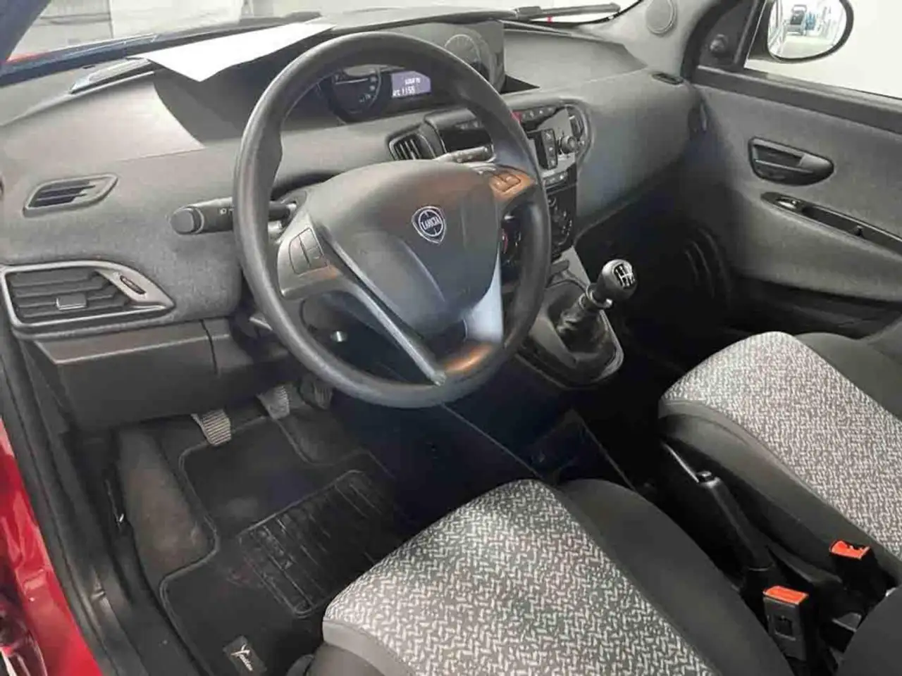 Lancia Ypsilon 2022 — фото 6