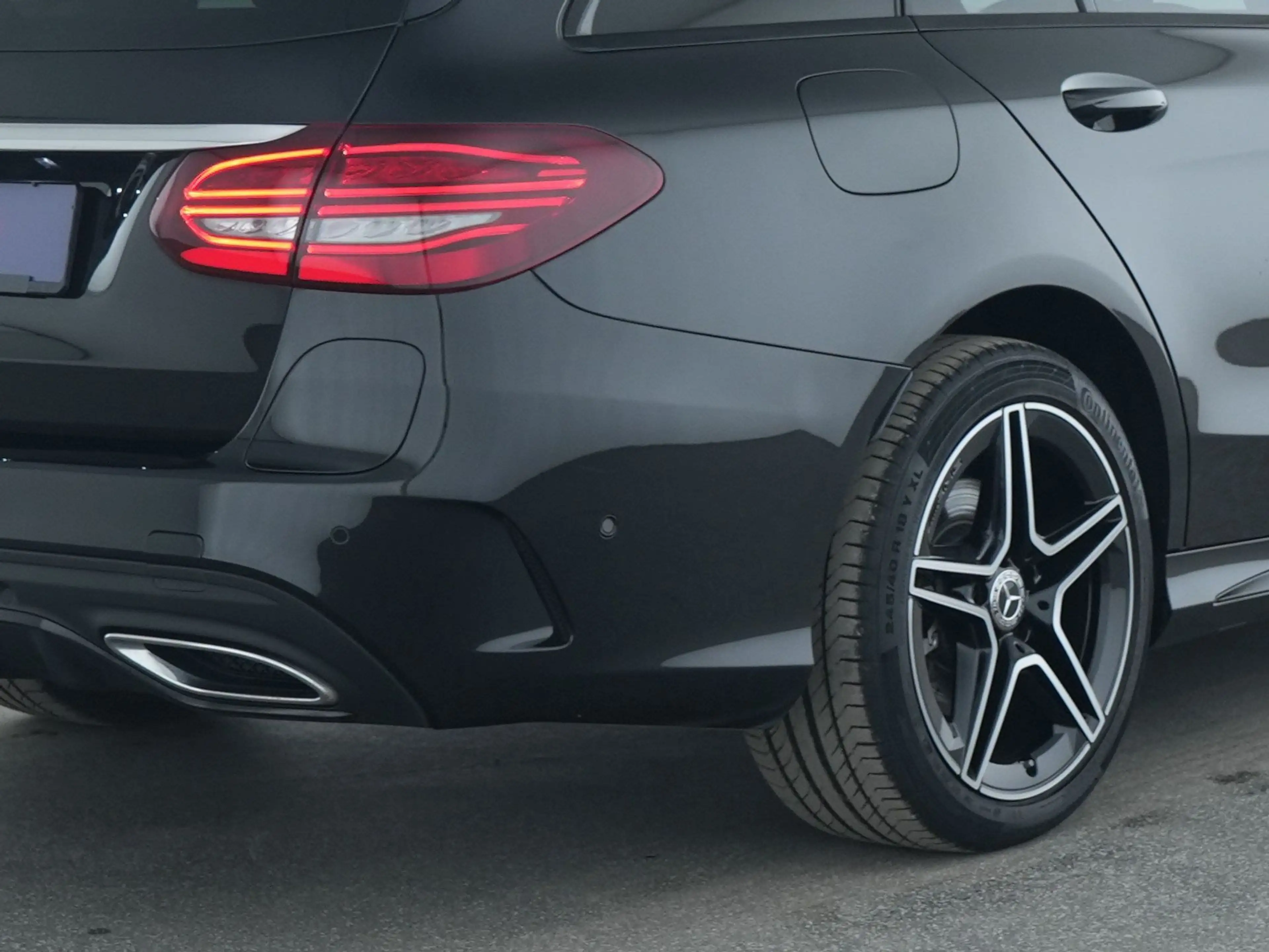 Mercedes-Benz C 300 de AMG Line Pano|LED|Kessy|Navi|Night-Paket — photo 13