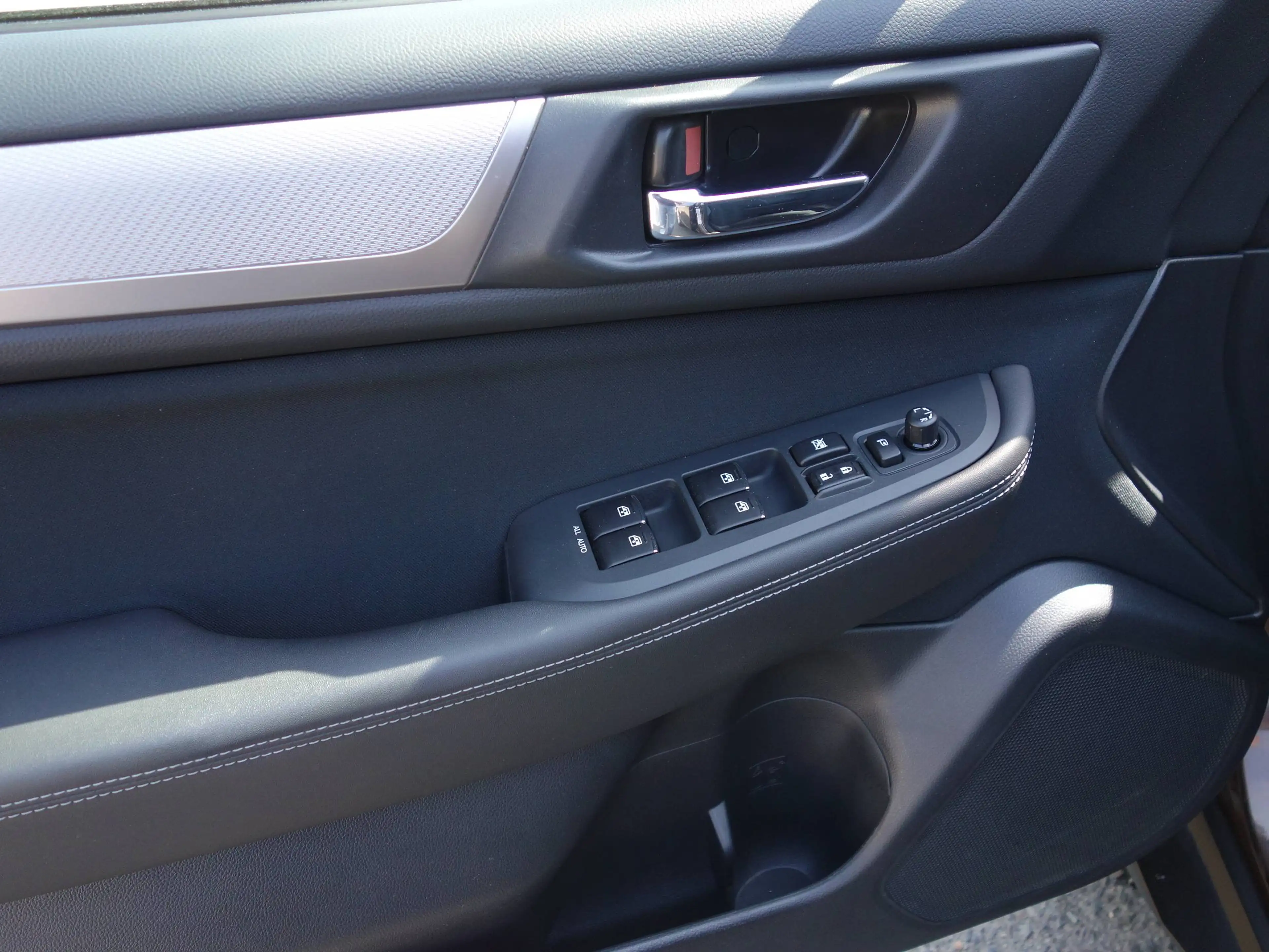 Subaru OUTBACK Outback Diesel 2.0D Lineartronic Comfort — photo 11