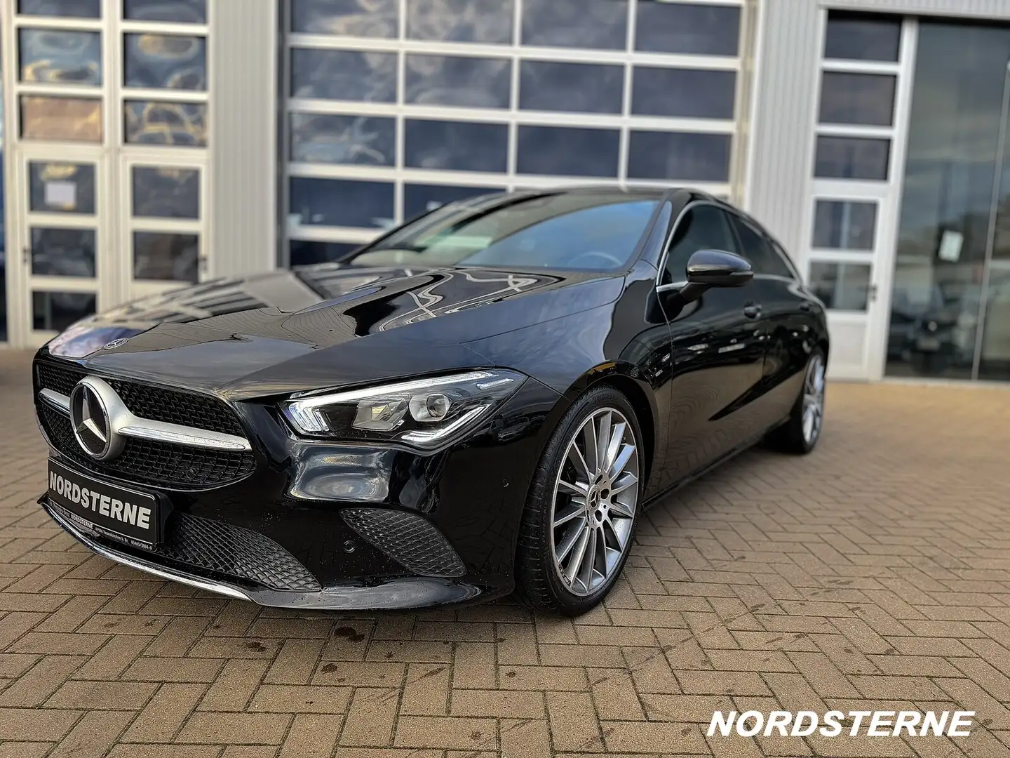 Mercedes-Benz CLA 180 CLA 180 SB Progressive MBUX+LED+AMBIENTE+SITZ.HZ Zwart - 2