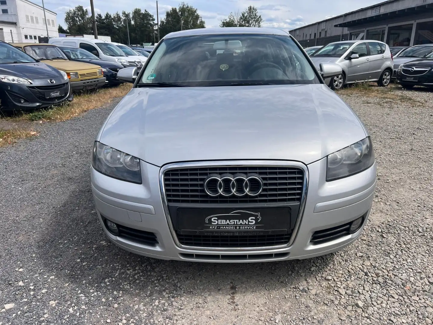 Audi A3 1.8 TFSI Ambition Klimaautomatik PDC Tüv srebrna - 2
