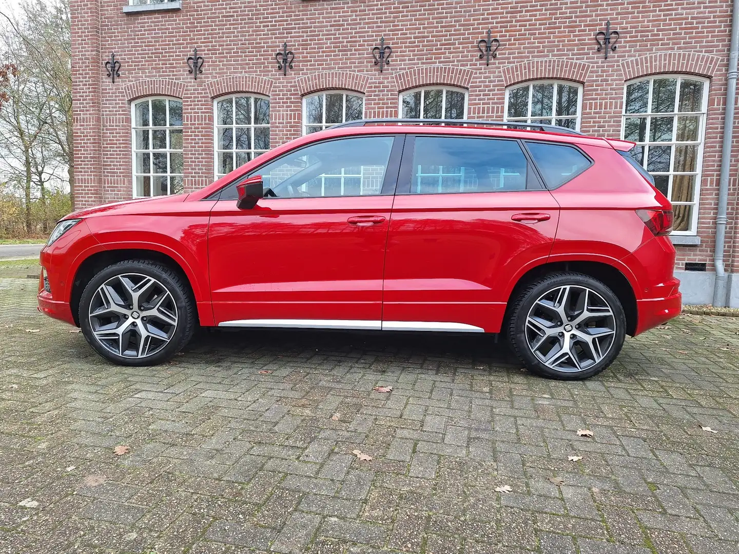 SEAT Ateca 2.0 TSI Eco FR 4D BnsInt Pano.dak/Trekhaak/Virtual Piros - 2