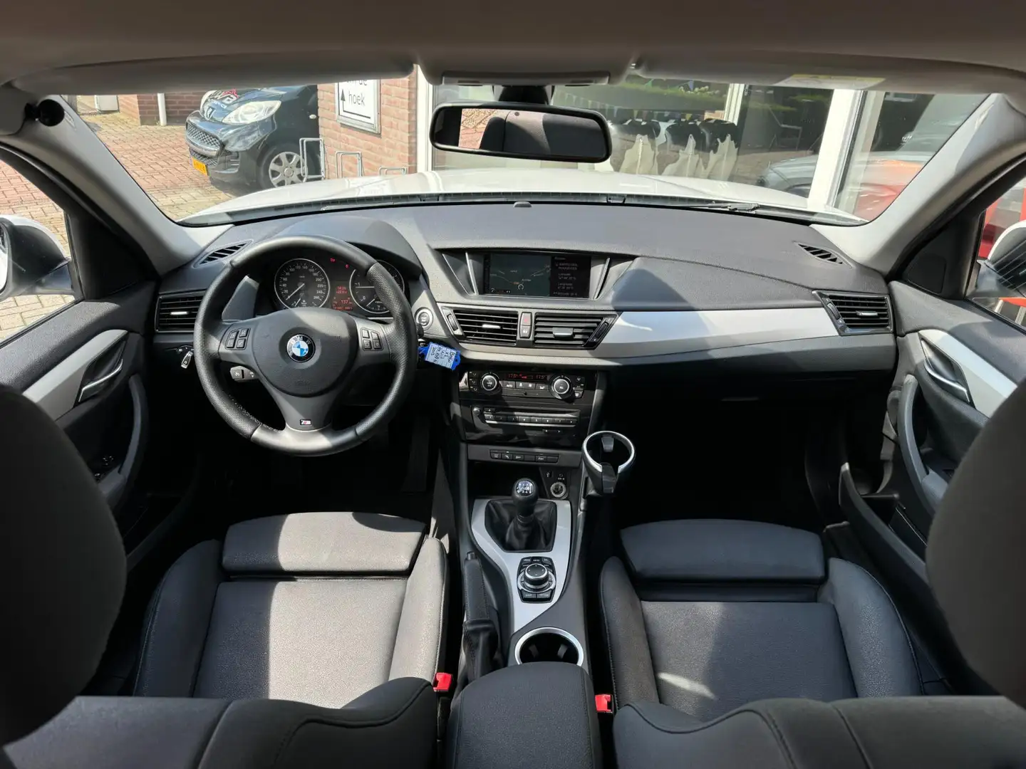 BMW X1 SDrive16d Executive I Navigatie I M-Sport I Xenon Blanc - 2