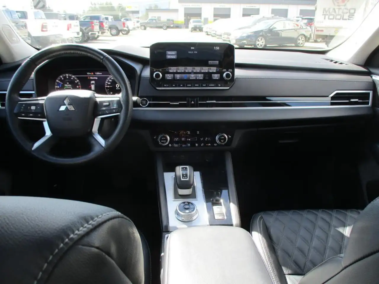 Mitsubishi Outlander снимка Mitsubishi Outlander
