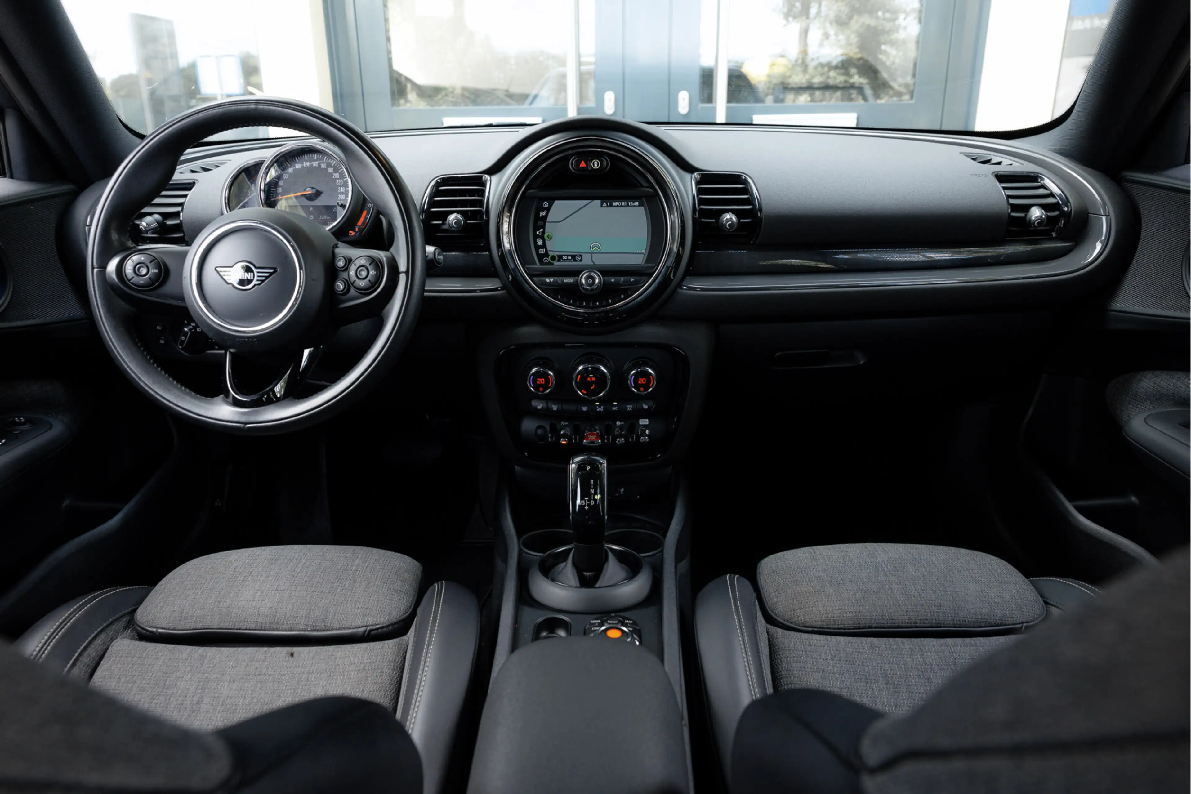 MINI Cooper Clubman Aut. |  Chili Business Edition+ | Navigatie | Appl — photo 4