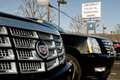Cadillac Escalade GMT900 COC Available Schwarz - thumbnail 3
