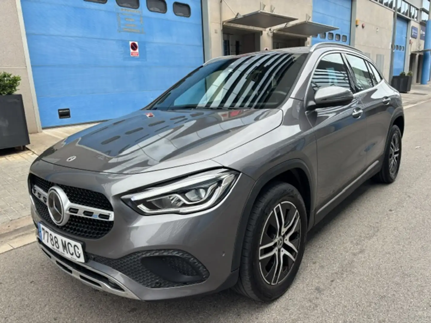 Mercedes-Benz GLA 200 200d 8G-DCT Gris - 2
