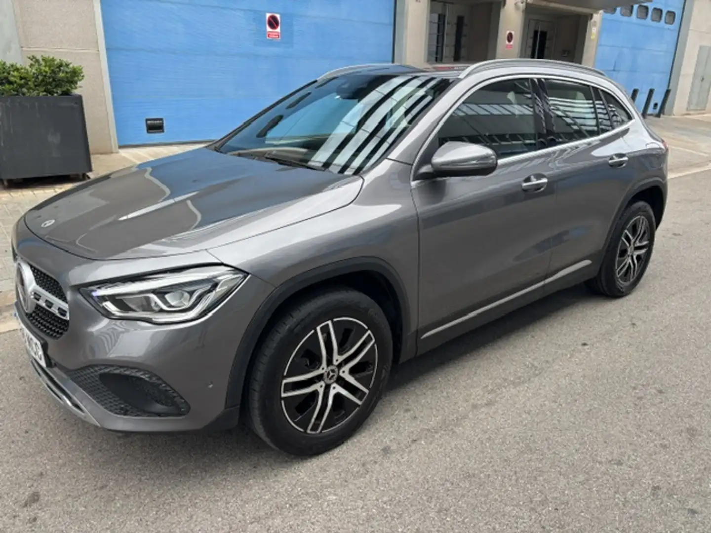Mercedes-Benz GLA 200 200d 8G-DCT Gris - 1