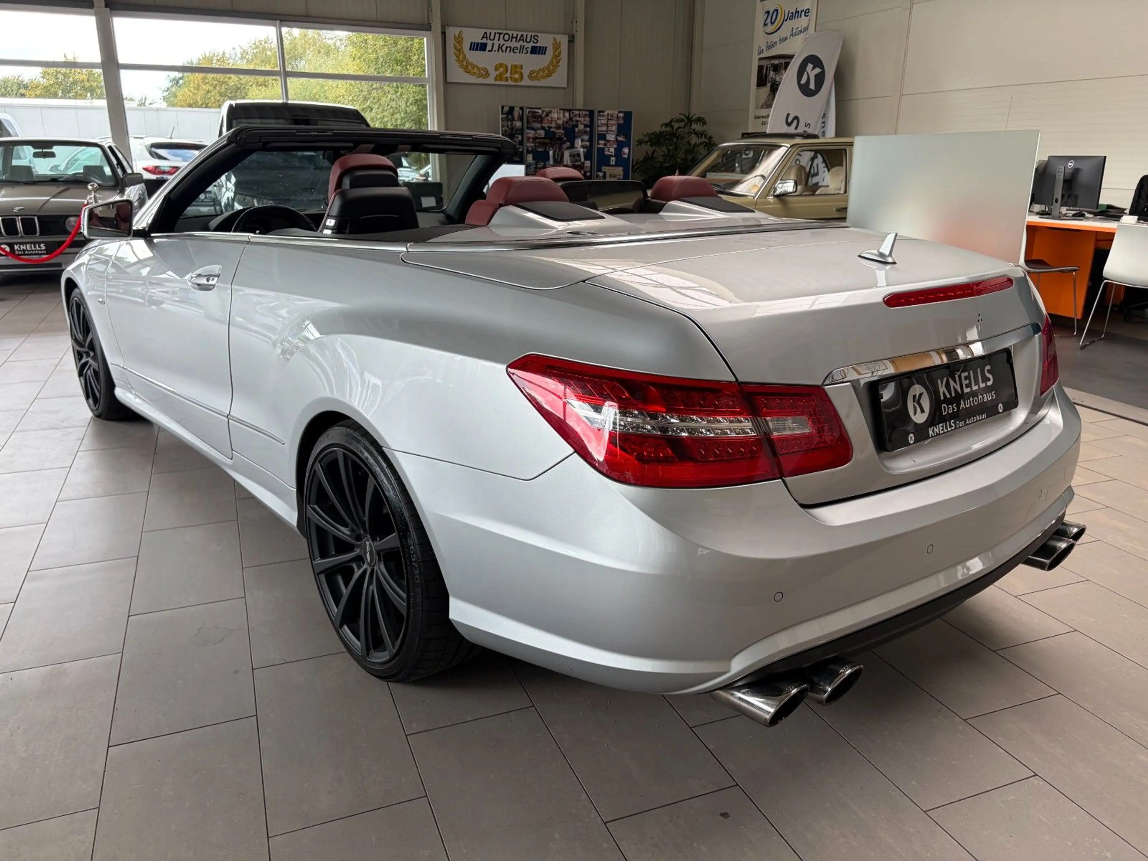 Mercedes-Benz E 250 CGI Cabrio AMG-LINE/AIRSCARF/BI-XEN/LEDER — photo 5