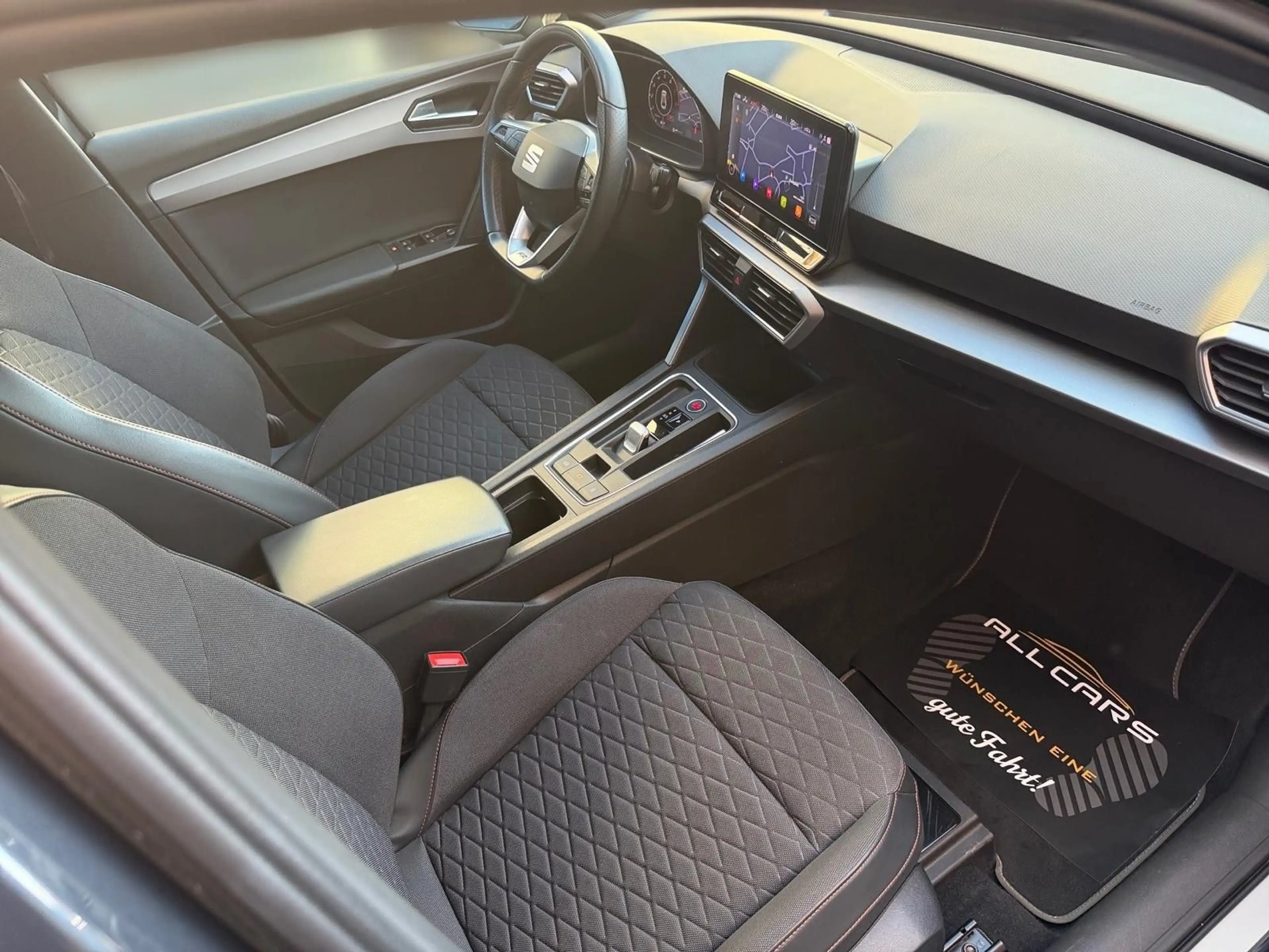 SEAT Leon Sportstourer*FR*DSG*ACC*Kamera*LED*Navi — photo 14