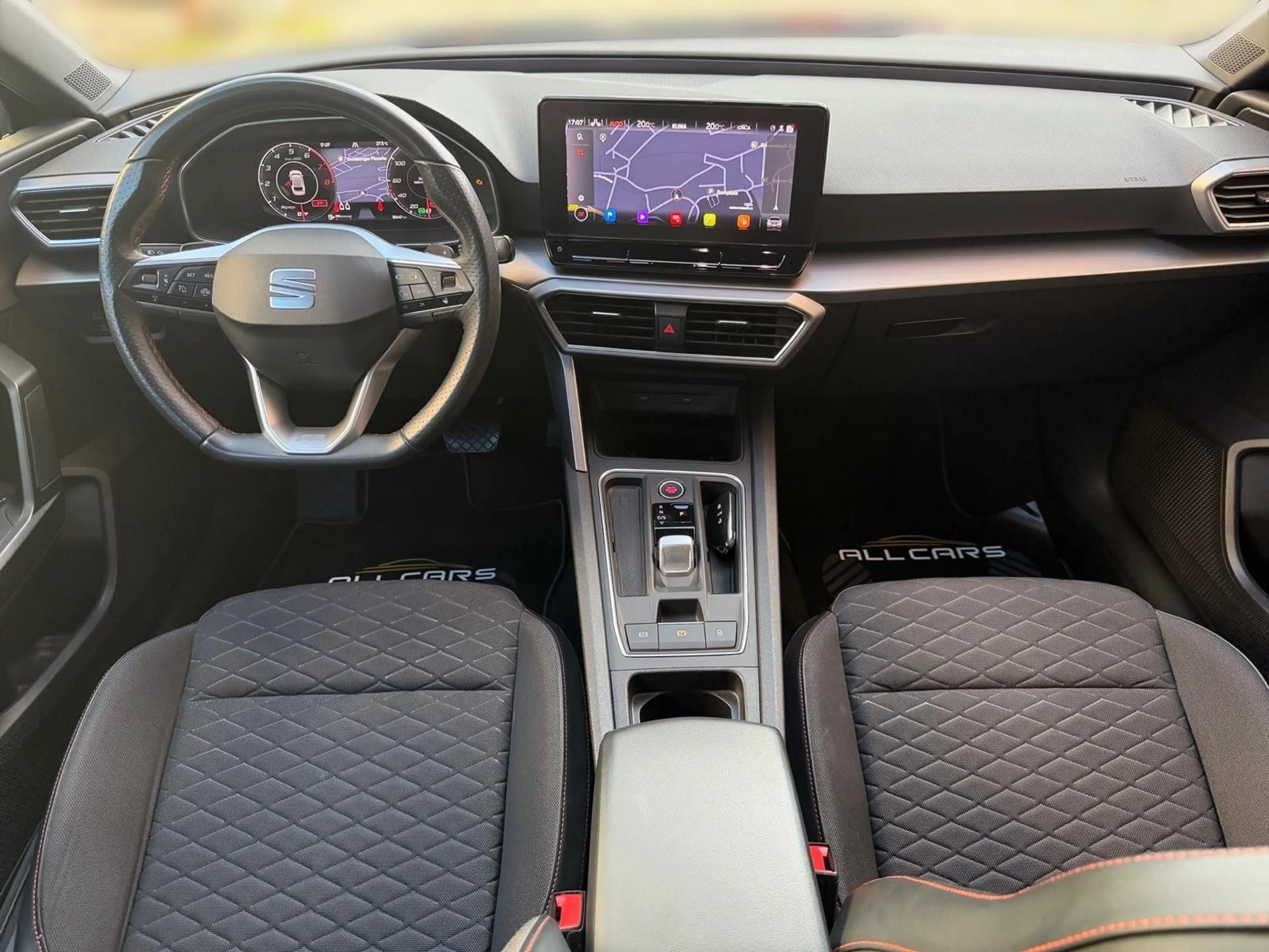 SEAT Leon Sportstourer*FR*DSG*ACC*Kamera*LED*Navi — photo 13
