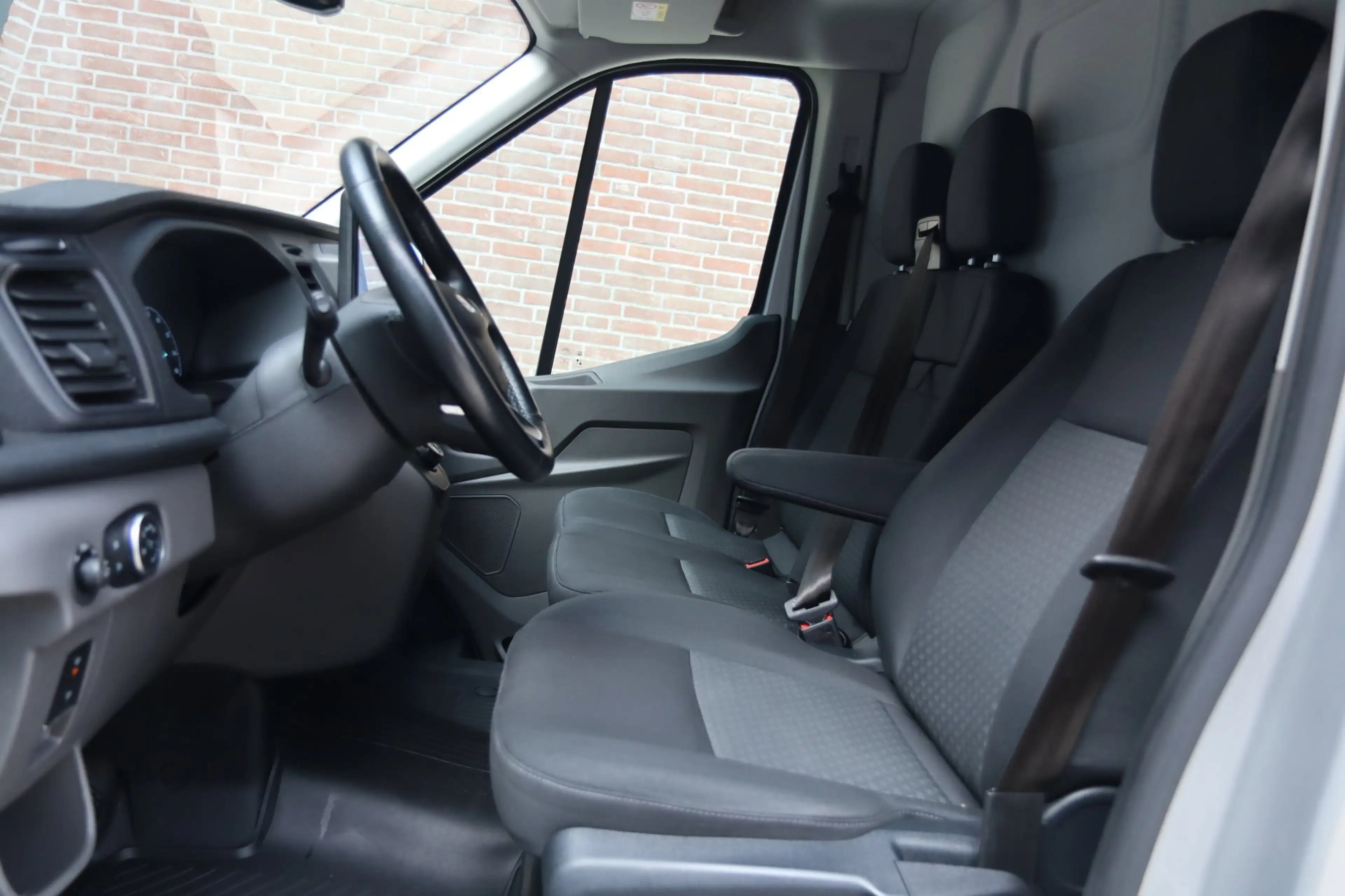 Ford E-Transit 350 L4H3 Trend 68 kWh / 360 / ACC / DODEHOEK / KEY — photo 7