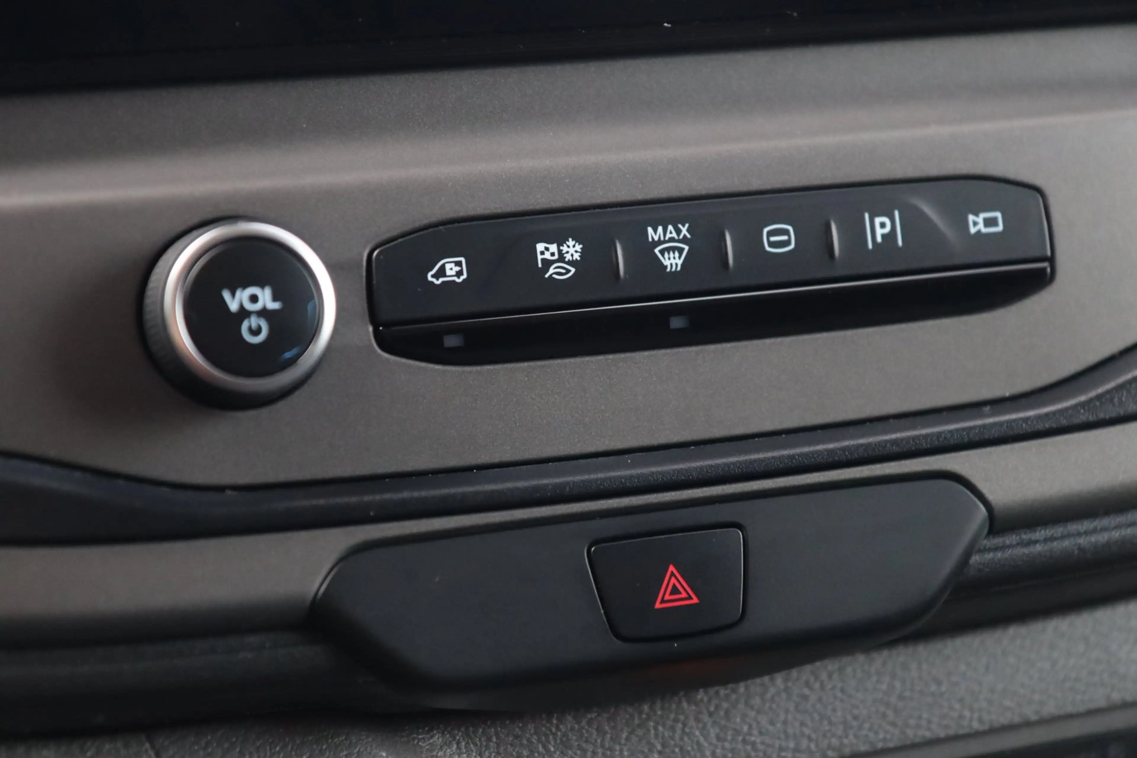 Ford E-Transit 350 L4H3 Trend 68 kWh / 360 / ACC / DODEHOEK / KEY — photo 15