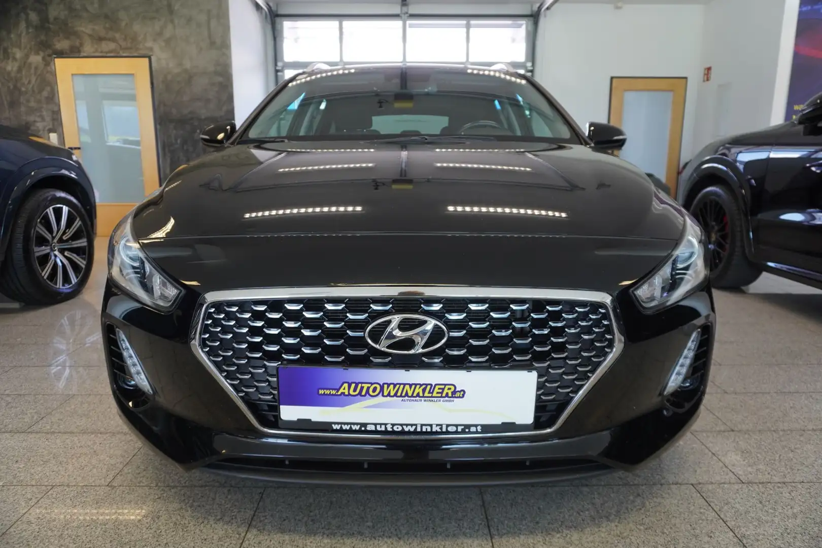 Hyundai i30 1,0 T-GDI Premium Kombi MY19/Navi/Kamera/LED Noir - 2