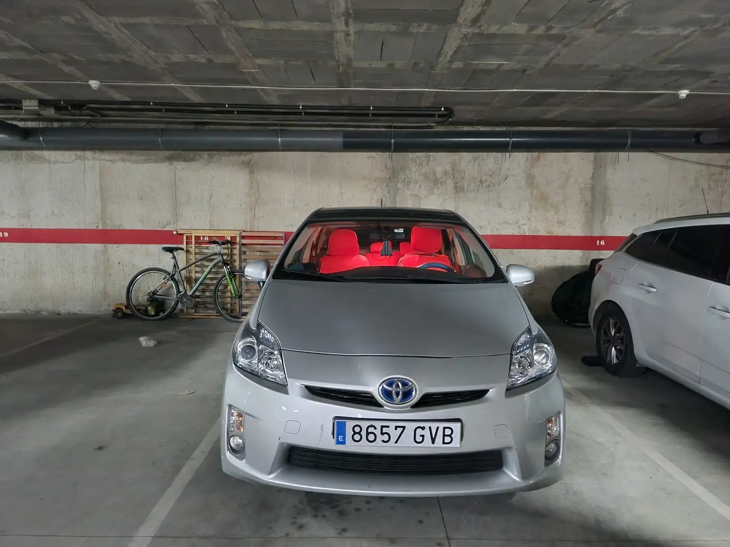 Toyota Prius Prius+ 1.8 HSD Eco Argintiu - 1