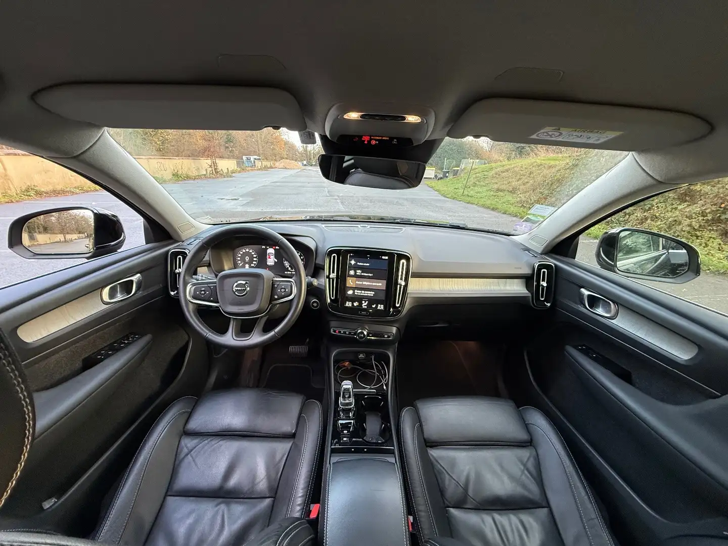 Volvo XC40 XC40 T3 163 ch Geartronic 8 Inscription Noir - 2