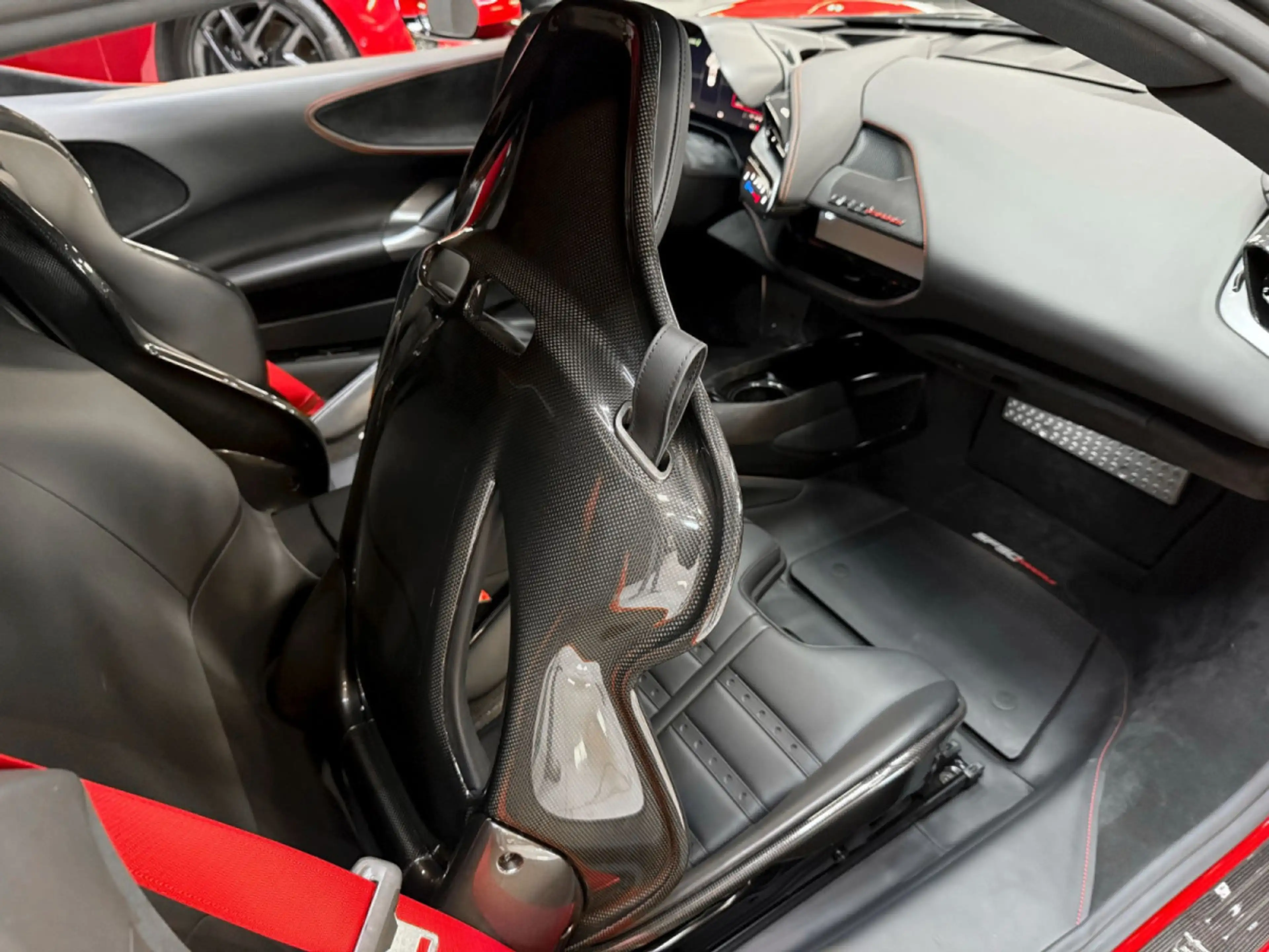 Ferrari SF90 Stradale Racing Seats / Carbon / Lift / JBL — photo 11