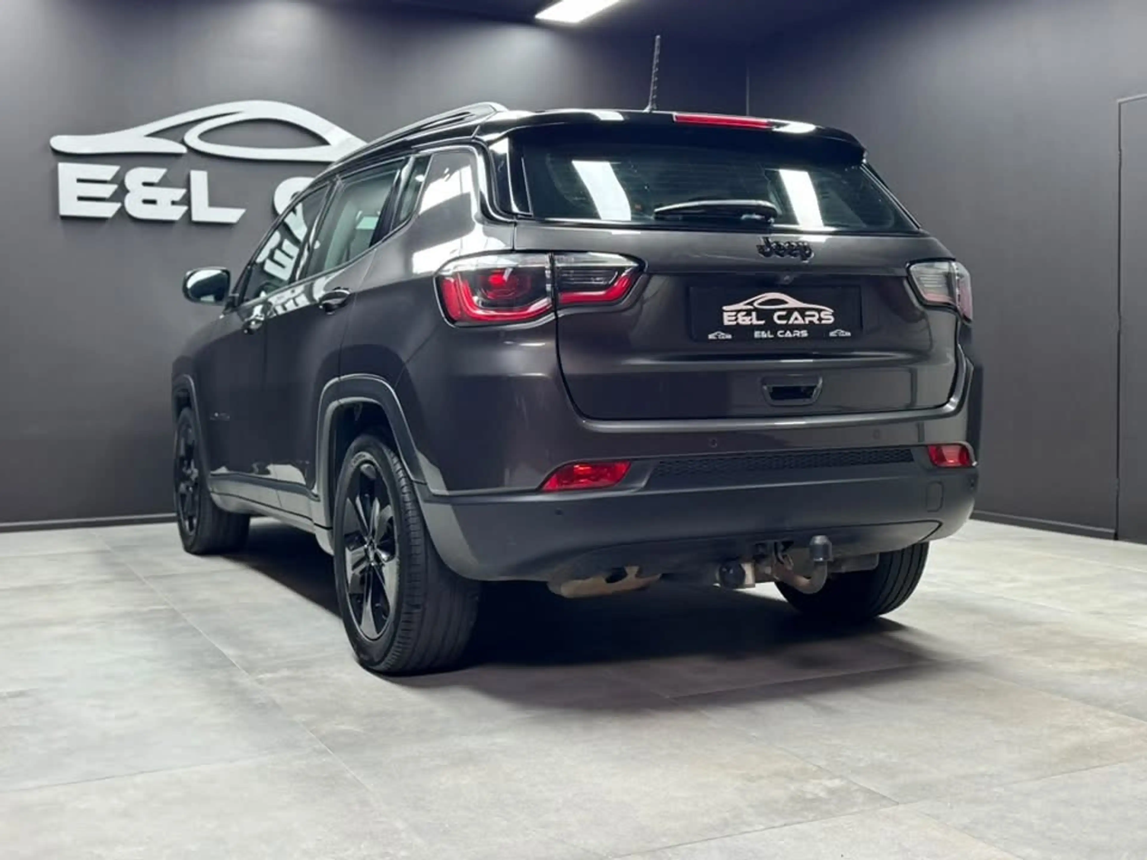 Jeep Compass Compass 1.6 MJD 4x2 **12 mois de garantie** — photo 6