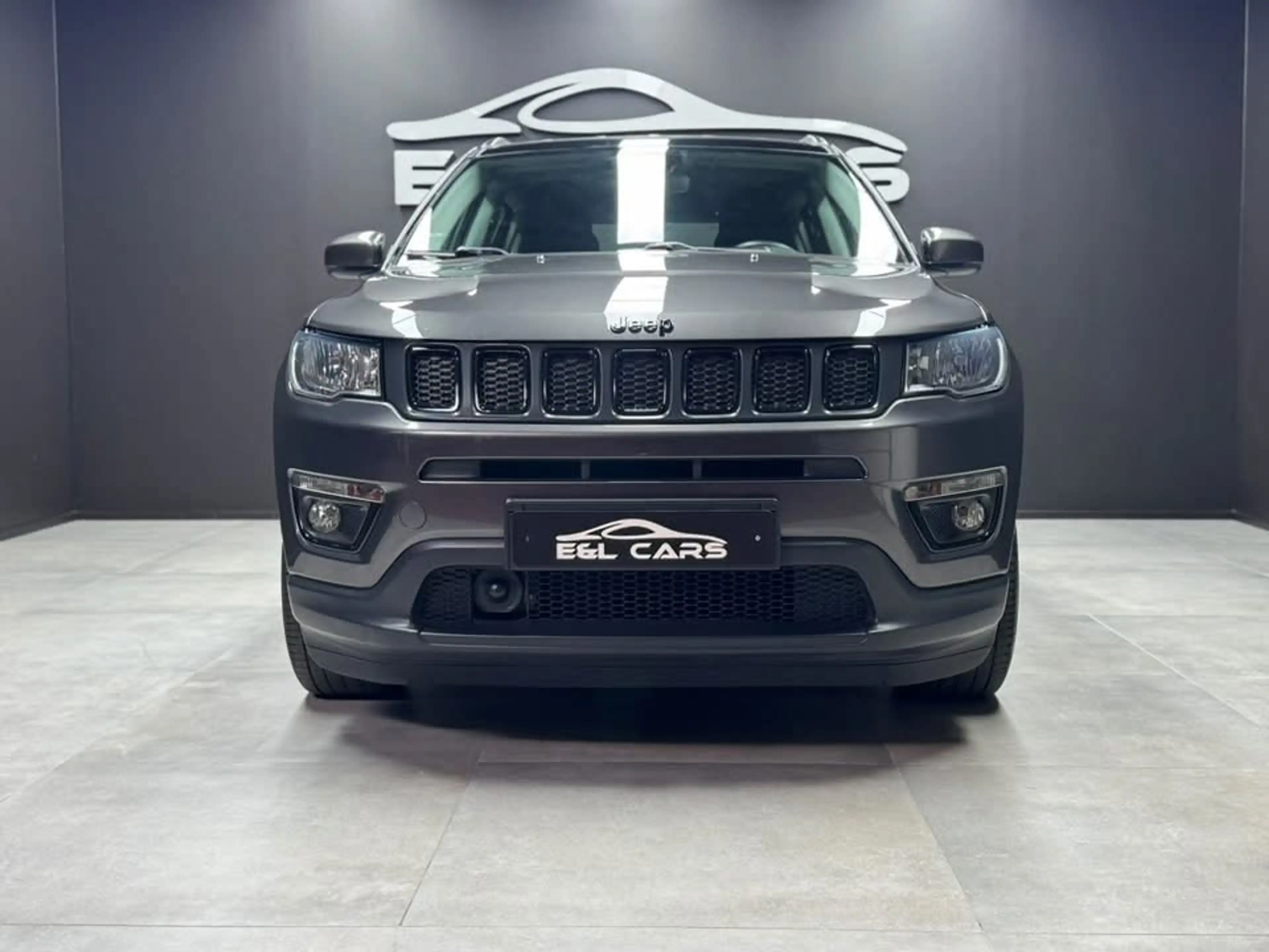 Jeep Compass Compass 1.6 MJD 4x2 **12 mois de garantie** — photo 2