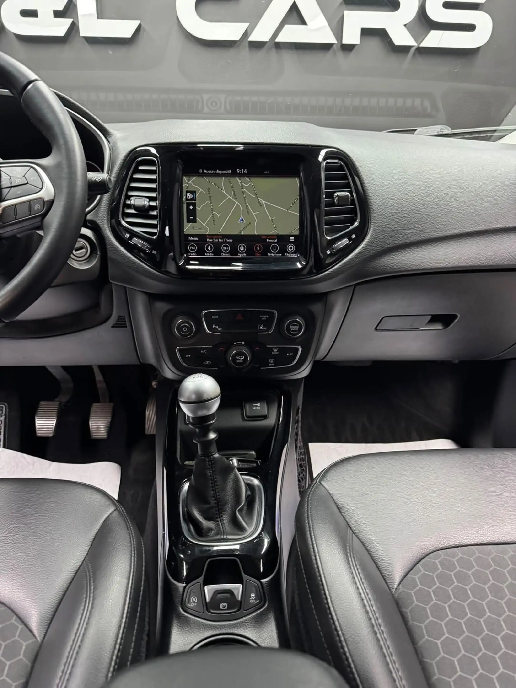 Jeep Compass Compass 1.6 MJD 4x2 **12 mois de garantie** — photo 14