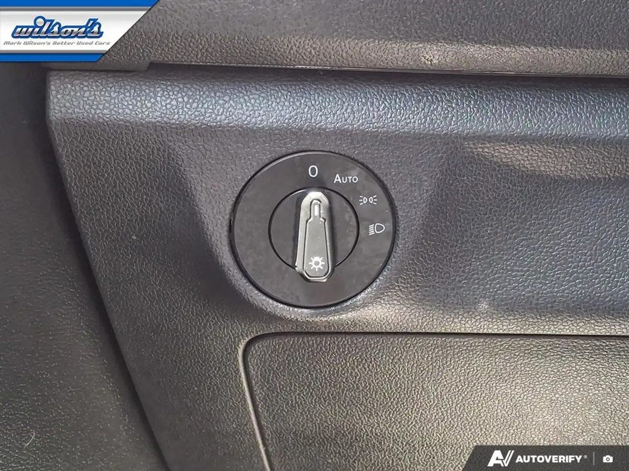 Volkswagen Jetta снимка Volkswagen Jetta