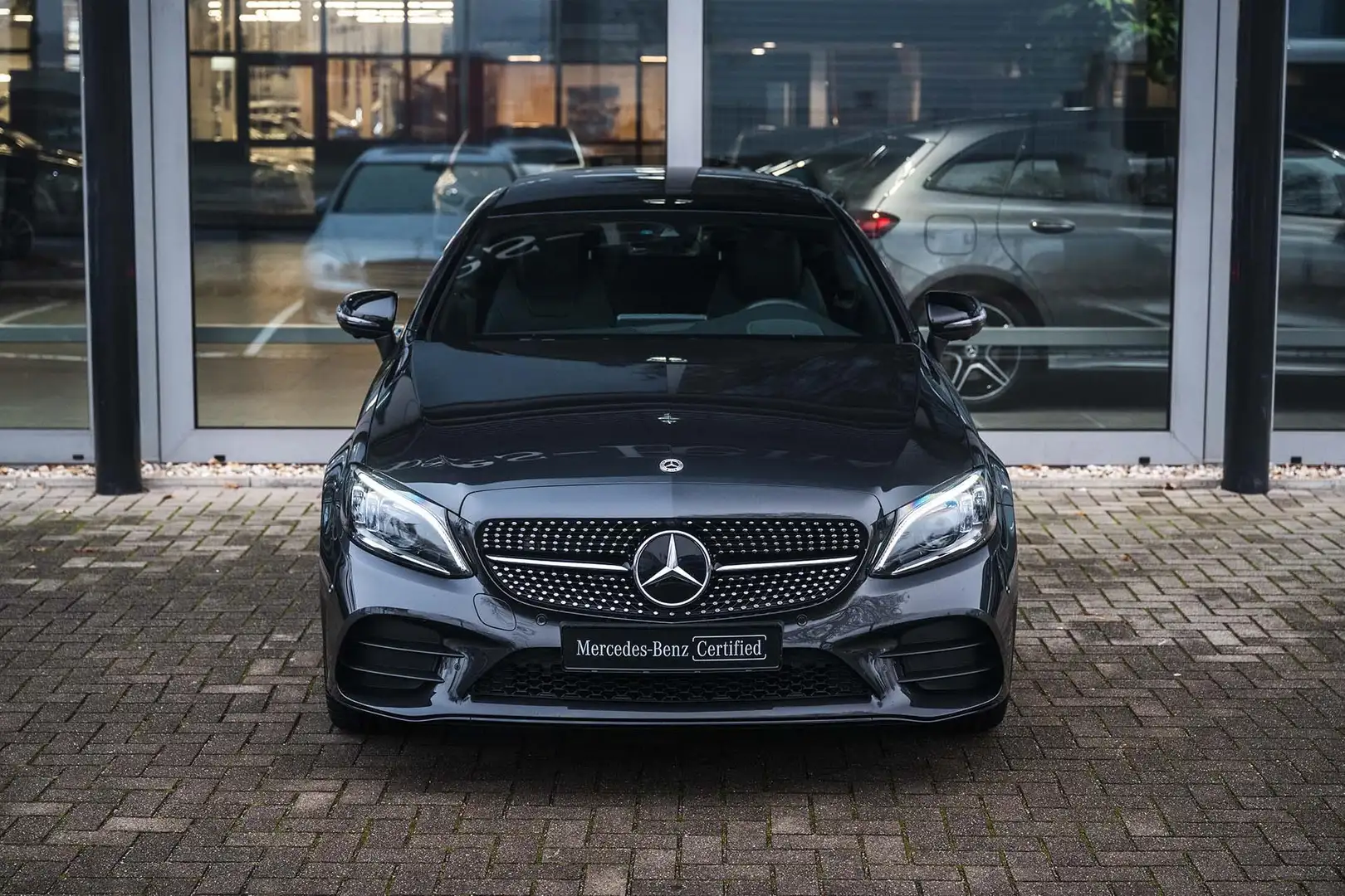 Mercedes-Benz C 200 Coupé AMG Night Premium Plus | Panoramadak | Burme Grau - 2
