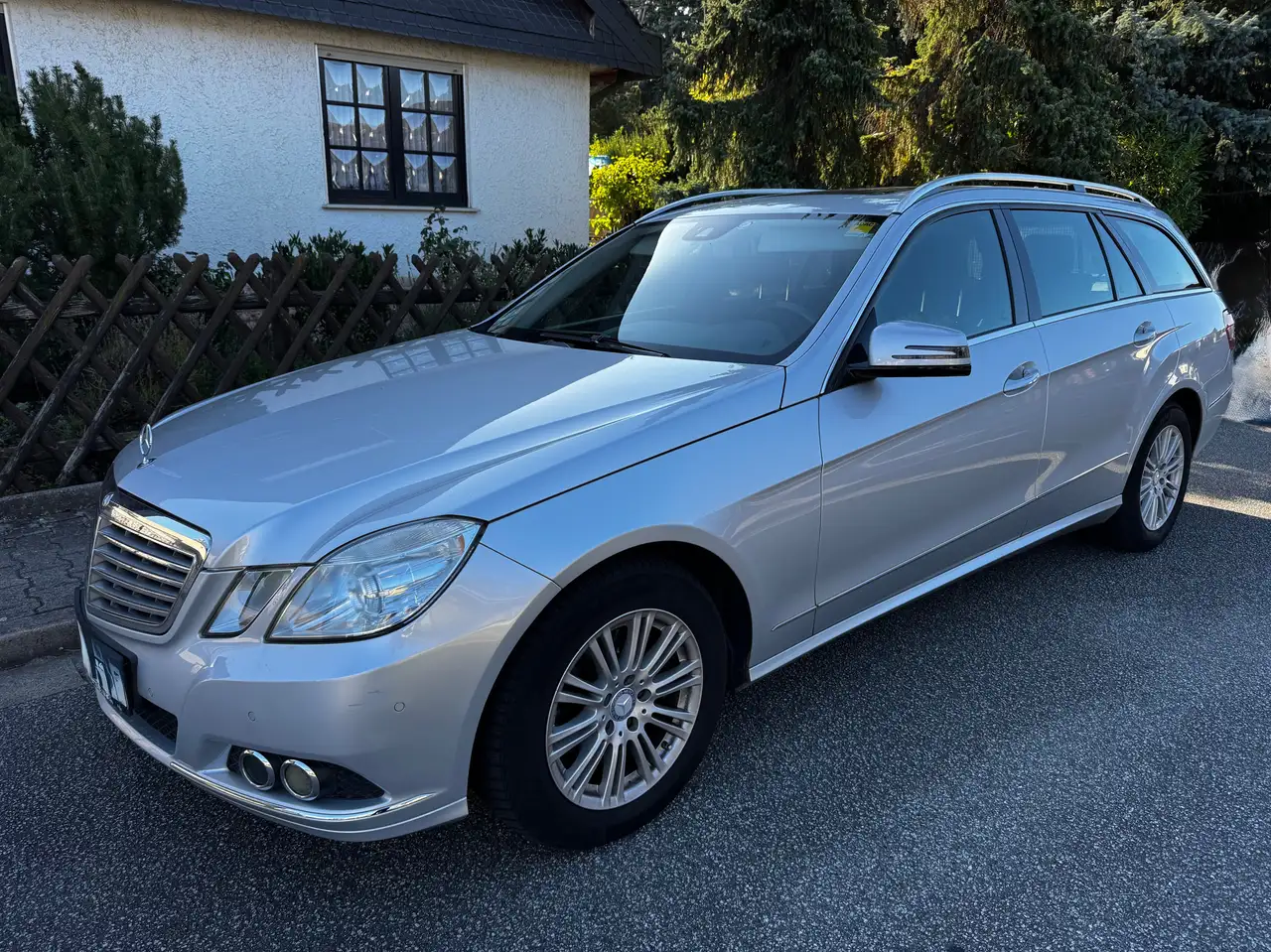 Mercedes-Benz E 220