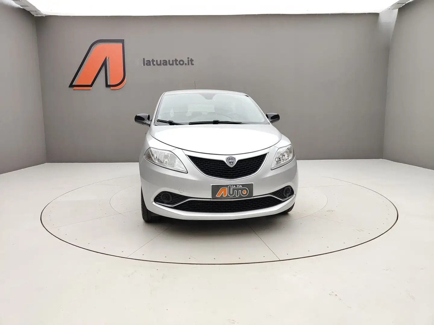 Lancia Ypsilon 1.3 MJT 95CV GOLD Grigio - 2
