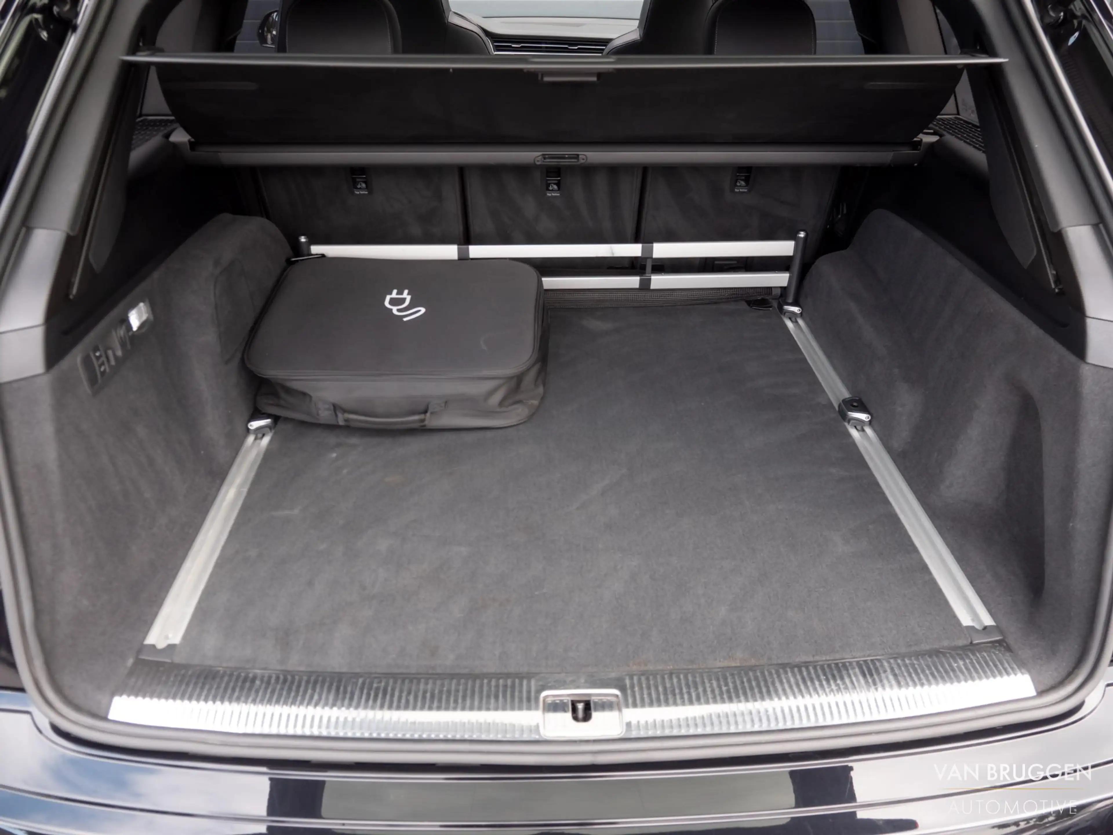 Audi Q7 60 TFSI e quattro S-Line Pano B&O RS-Stoelen Laser — photo 33