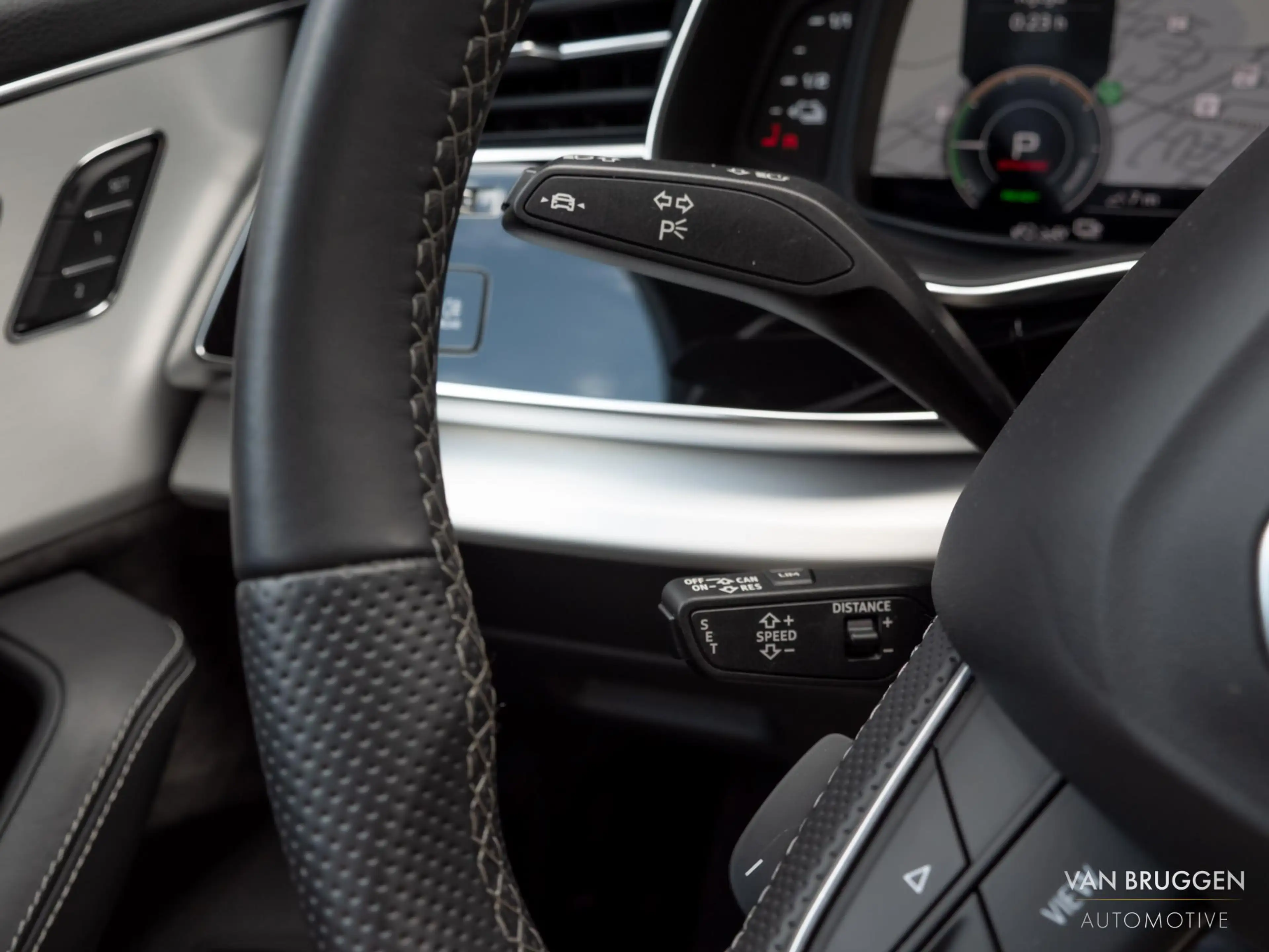 Audi Q7 60 TFSI e quattro S-Line Pano B&O RS-Stoelen Laser — photo 24