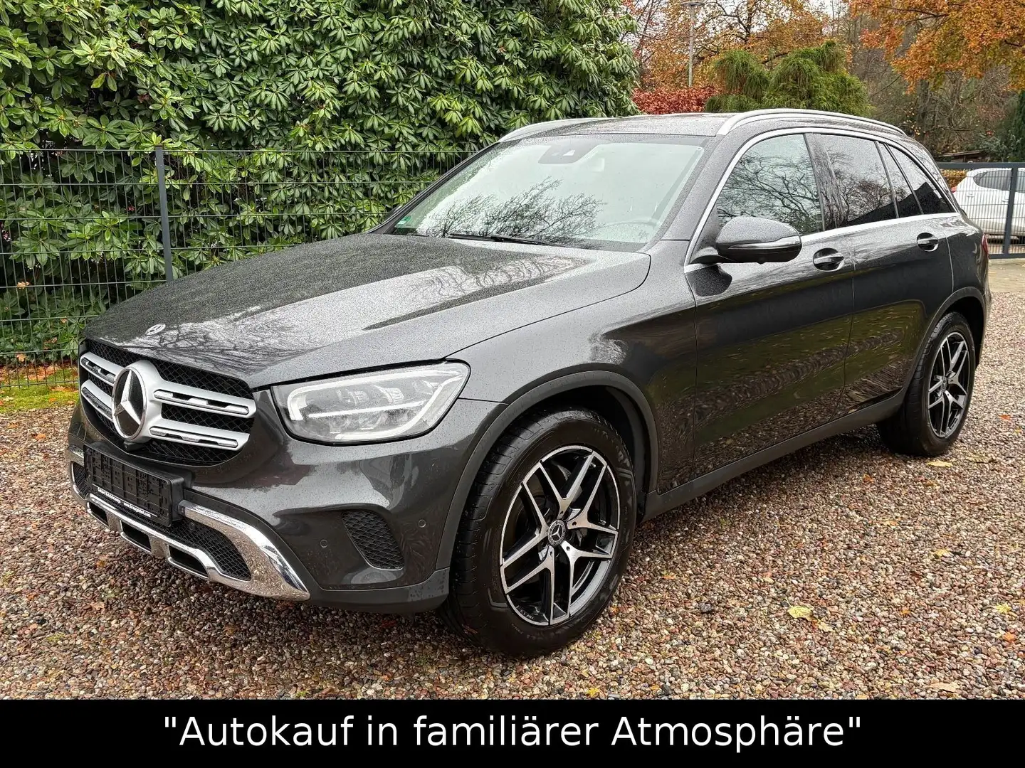 Mercedes-Benz GLC 220 d 4M AHK+360°+LED+MBUX+DISTRONIC Grau - 1