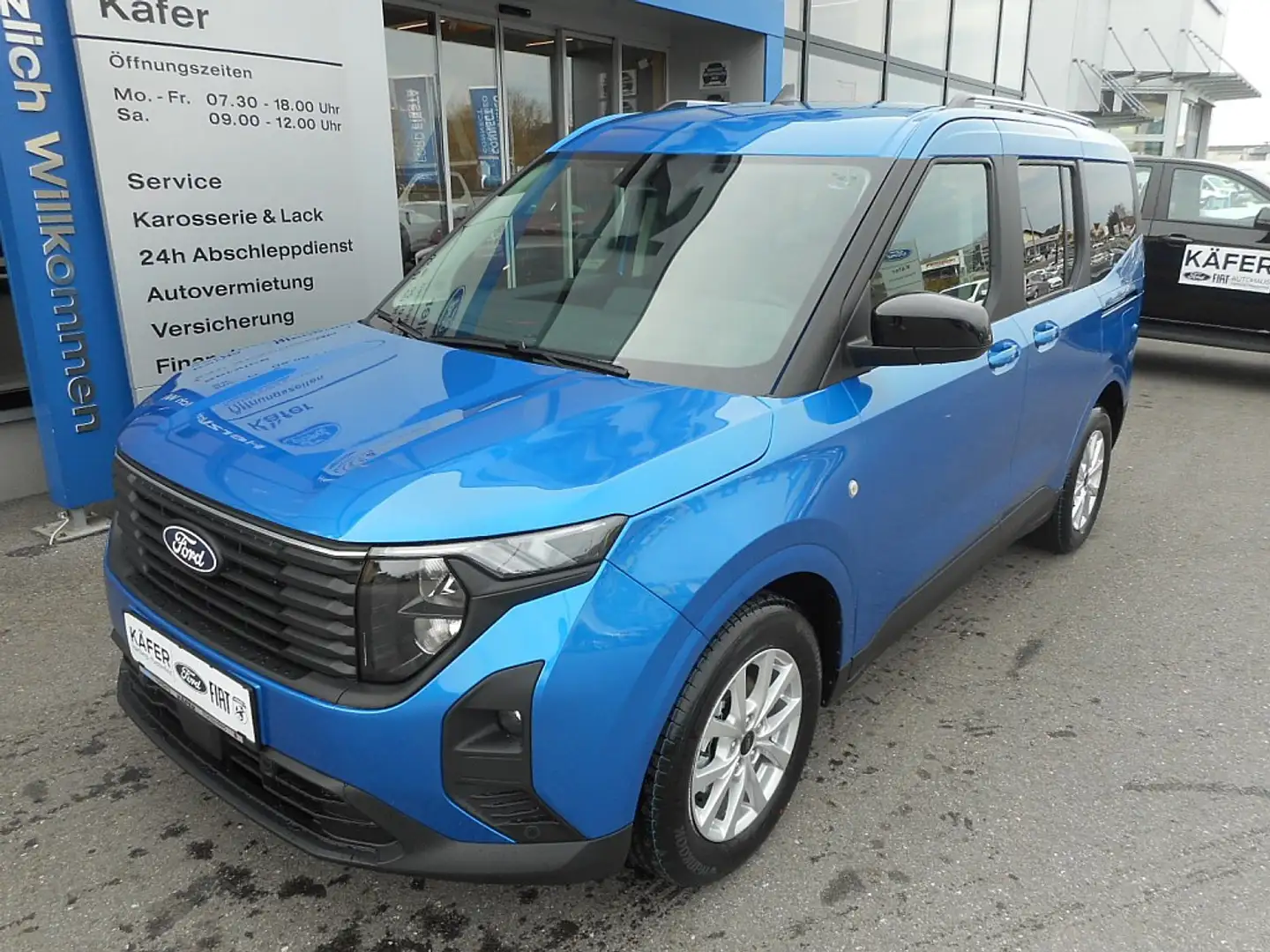 Ford Tourneo Courier 1,0 EcoBoost Titanium Aut. Blau - 1