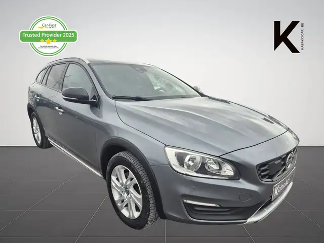 Volvo V60 Cross Country 2.0 D3 / Carnet Volvo jusqu’à 162.000km / Attelage / Garantie 12 Mois