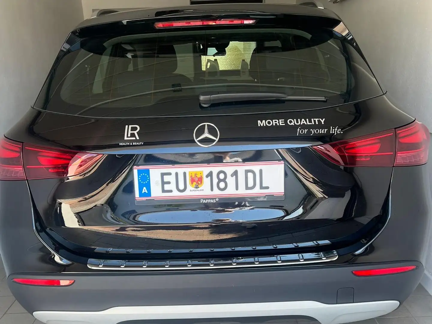 Mercedes-Benz GLA 180 GLA 180 Entry Aut. Entry Schwarz - 2