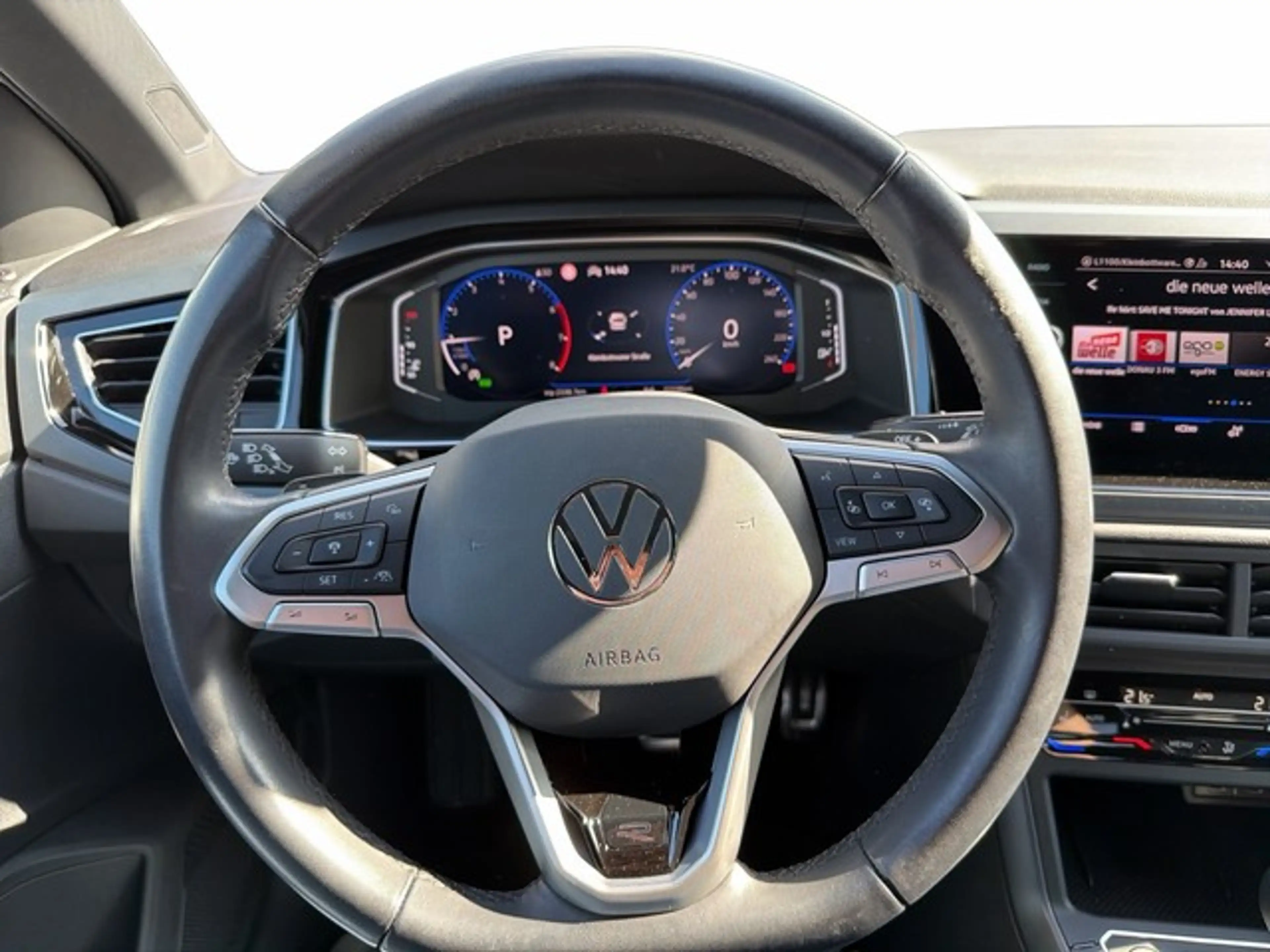 Volkswagen Polo 1.0 TSI DSG R-Line — photo 15